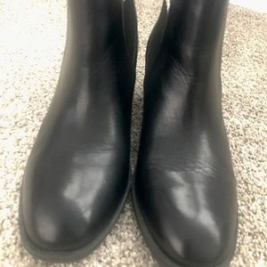 Black Leather ankle boots, Calvin Klein, Size 10